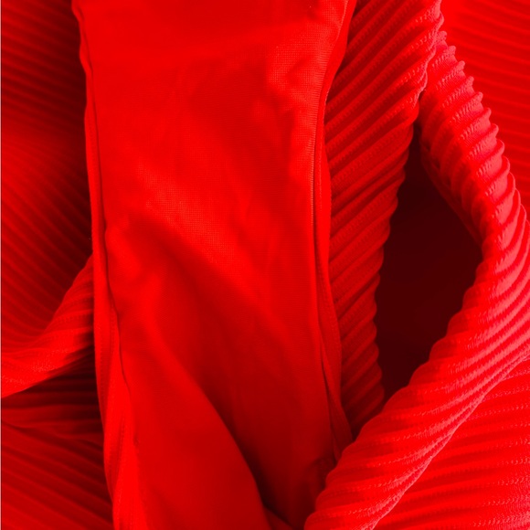 COS Scoop-Neck Ribbed Bright Ted Ribbed Swimsuit - Picture 7 of 9